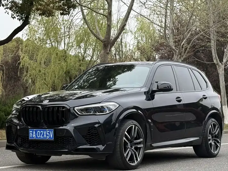 BMW X5M 2022