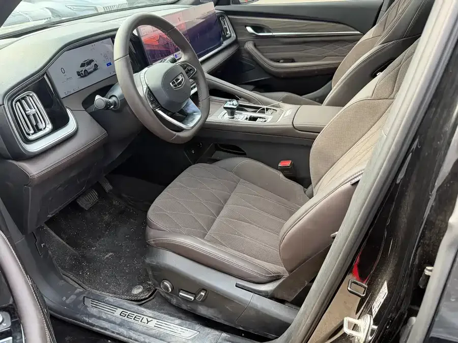 Geely Monjaro Xingyue L 2026 2.0TD DCT Changfeng Yueshan Edition 2026 — миниатюра 4