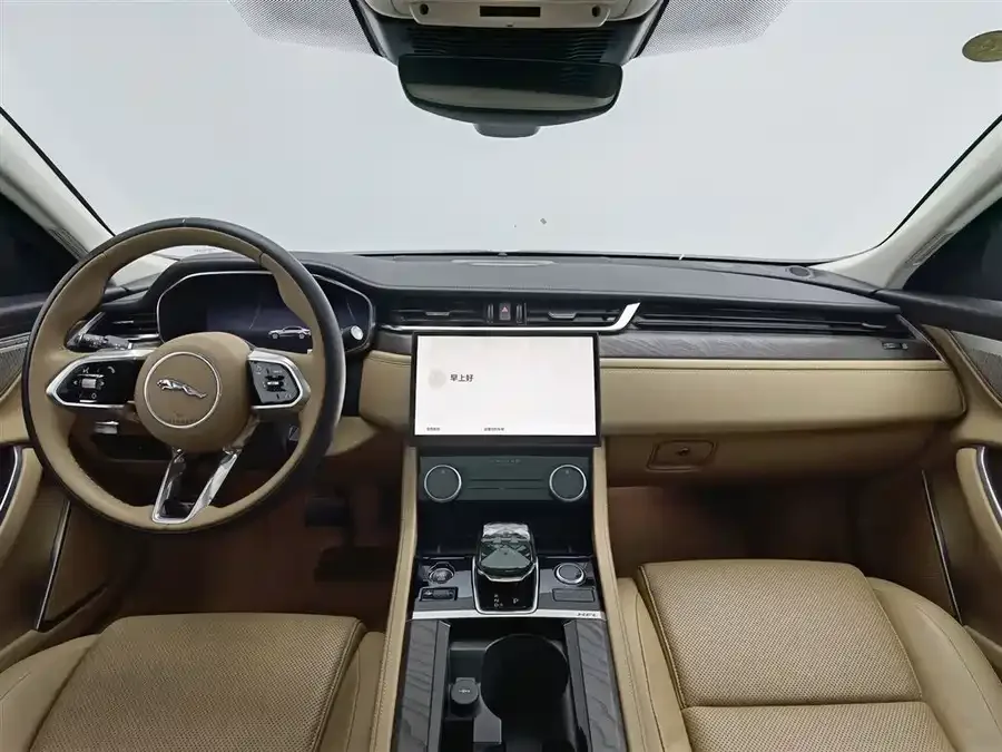 Jaguar XFL 2024 2.0T P250 2WD Luxury Edition 2024 — миниатюра 2