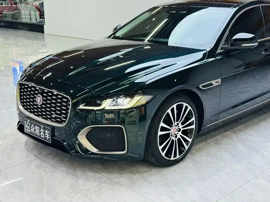 Jaguar XFL 2024 2.0T P250 2WD Luxury Edition 2025 — миниатюра 2