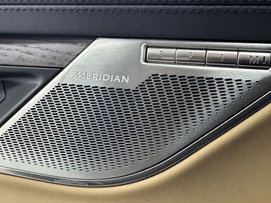 Jaguar XFL 2024 2.0T P250 2WD Luxury Edition 2025 — миниатюра 4