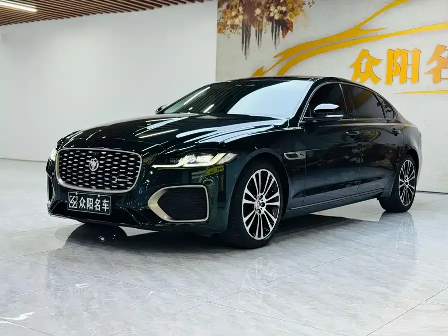 Jaguar XFL 2024 2.0T P250 2WD Luxury Edition 2025 — фото 1, купить с доставкой в Москву