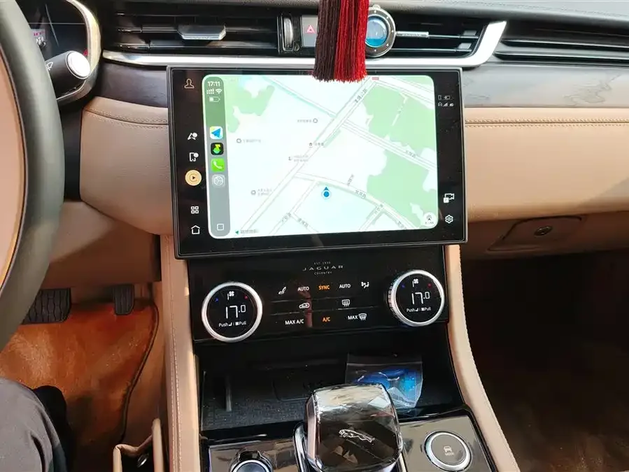 Jaguar XFL 2024 2.0T P250 2WD Luxury Edition 2024 — миниатюра 4