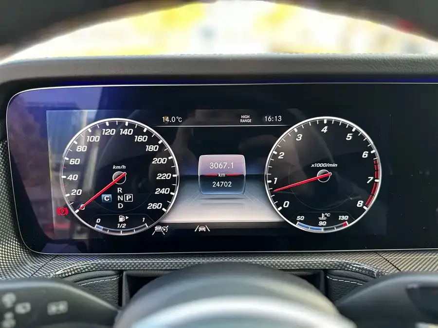 Mercedes-Benz G-rated Mercedes-Benz G-Class 2022 G 500 2023 — миниатюра 5