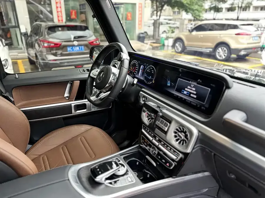 Mercedes-Benz G-rated Mercedes-Benz G-Class 2023 G 350 2023 — миниатюра 3