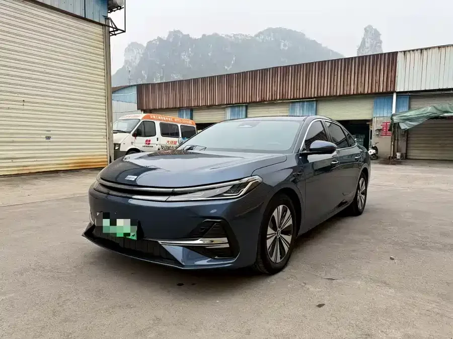 Geely Galaxy A7 EM 2025