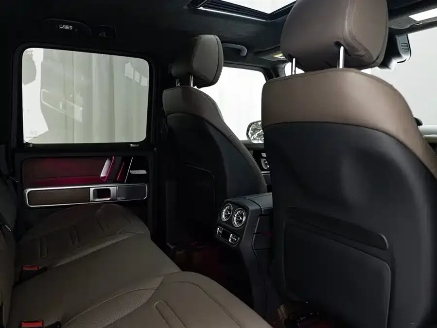 Mercedes-Benz G-rated Mercedes-Benz G-Class 2022 G 500 2022 — миниатюра 4