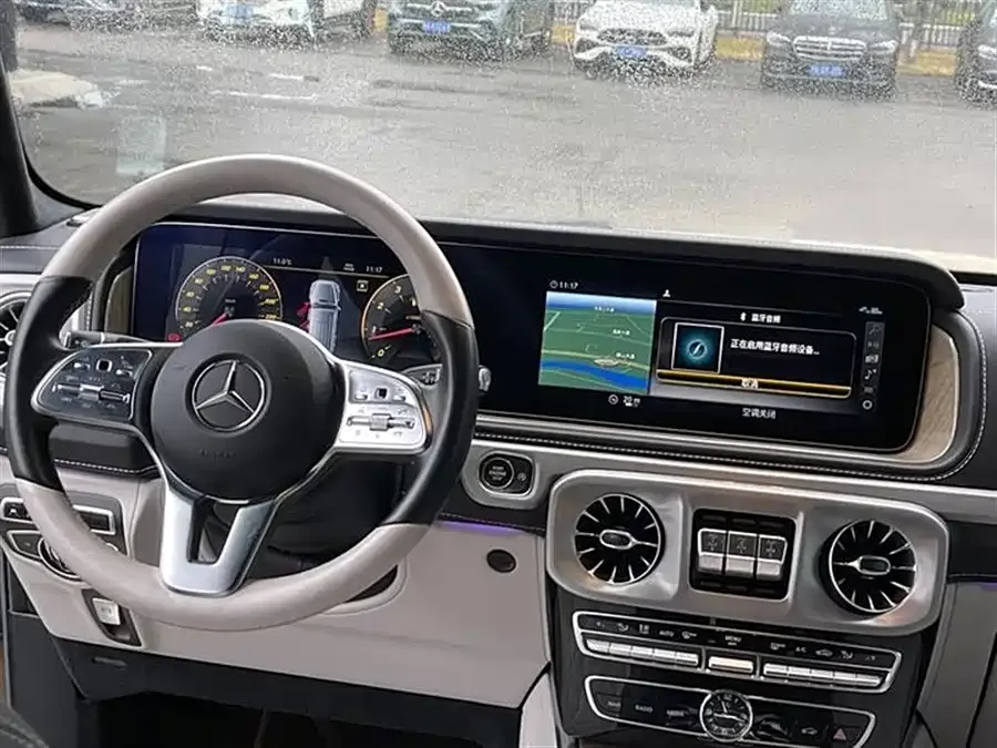 Mercedes-Benz G-rated Mercedes-Benz G-Class 2023 G 500 2023 — миниатюра 3