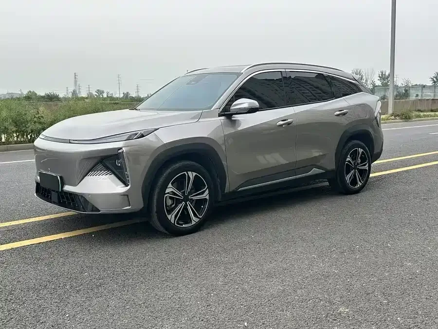 Geely Galaxy L7 2024