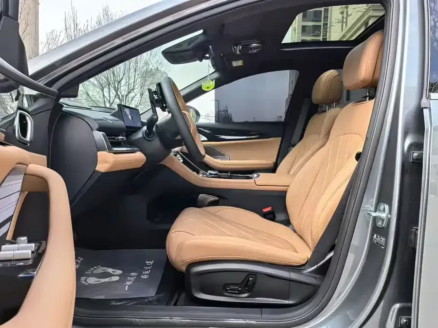 Geely Galaxy A7 EM Galaxy A7 EM 2025 EM-i 150km Explorer+ Edition 2025 — миниатюра 2