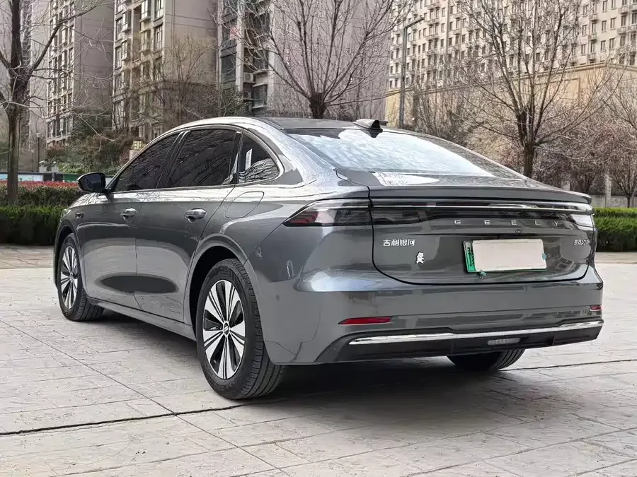 Geely Galaxy A7 EM Galaxy A7 EM 2025 EM-i 150km Explorer+ Edition 2025 — миниатюра 3