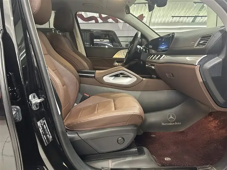 Mercedes-Benz GLS Mercedes-Benz GLS 2024 GLS 400 4MATIC 2024 — миниатюра 4