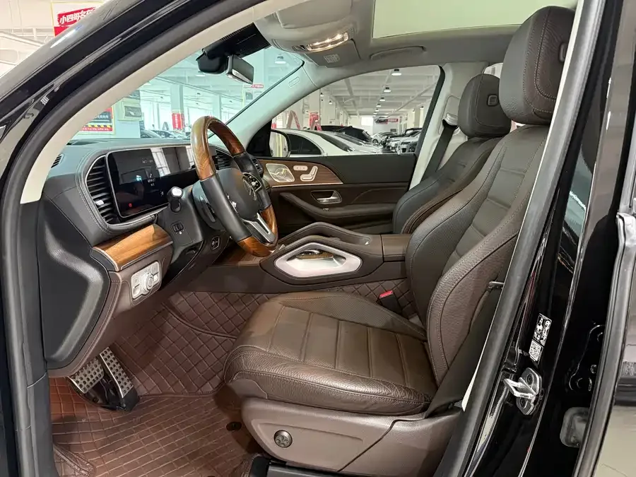 Mercedes-Benz GLS Mercedes-Benz GLS 2022 Model 2 GLS 450 4MATIC Luxury Edition 2022 — миниатюра 3