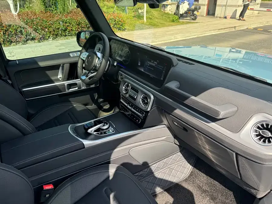 Mercedes-Benz G-rated Mercedes-Benz G-Class 2024 G 500 2024 — миниатюра 3