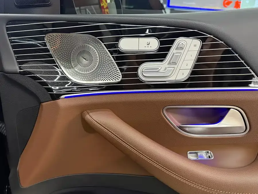 Mercedes-Benz GLS Mercedes-Benz GLS 2024 GLS 400 4MATIC 2024 — миниатюра 5