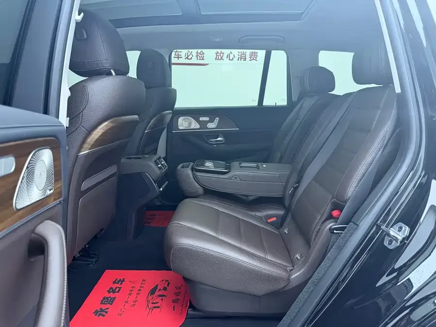 Mercedes-Benz GLS Mercedes-Benz GLS 2022 Model 2 GLS 450 4MATIC Luxury Edition 2023 — миниатюра 3