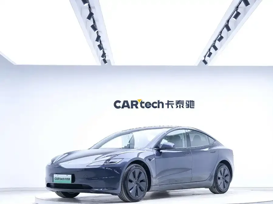 Tesla Model 3 2024