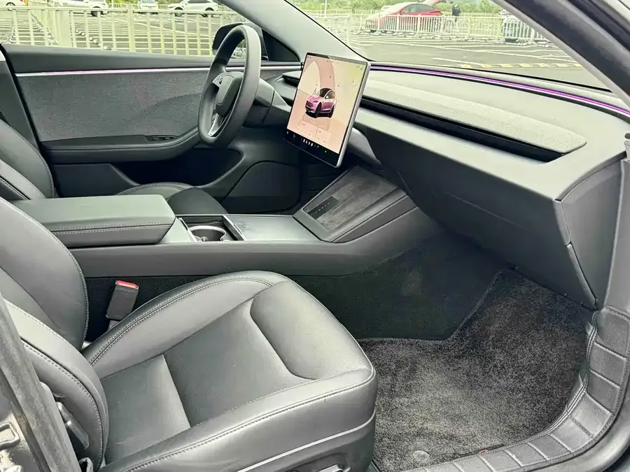 Tesla Model 3 Model 3 2023 rear-wheel drive version 2024 — миниатюра 5