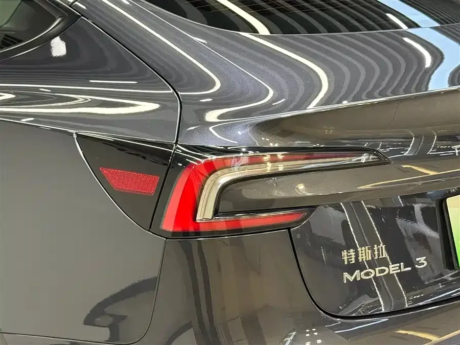 Tesla Model 3 Model 3 2023 rear-wheel drive version 2024 — миниатюра 3
