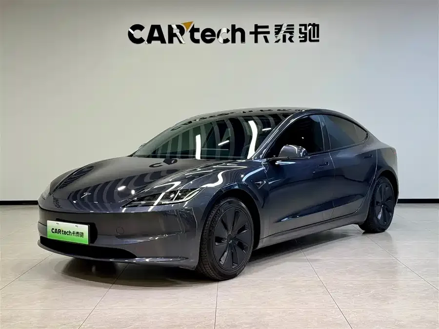 Tesla Model 3 2024