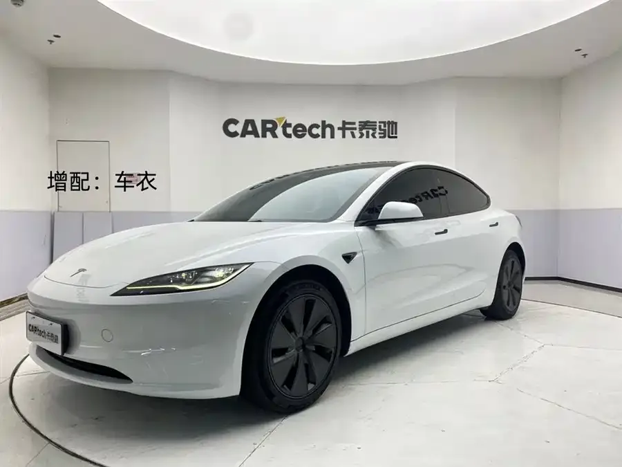 Tesla Model 3 2024