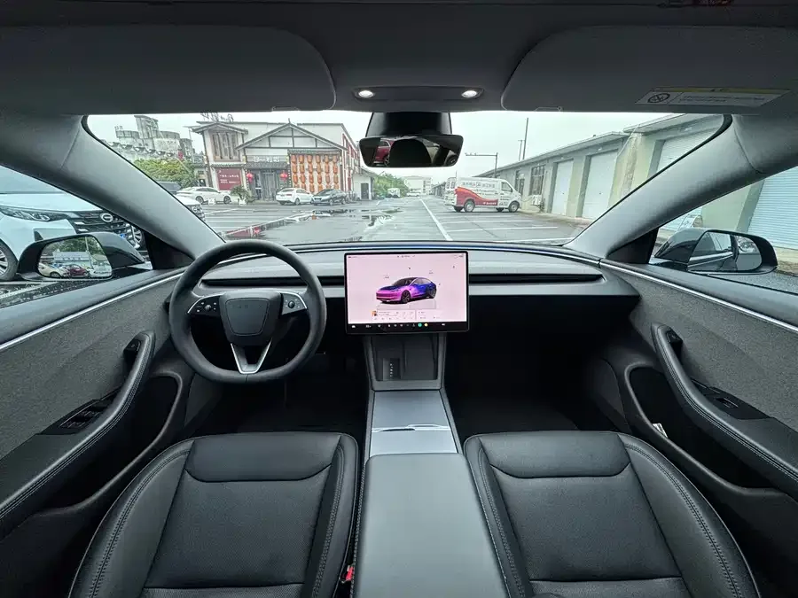 Tesla Model 3 Model 3 2023 rear-wheel drive version 2023 — миниатюра 3