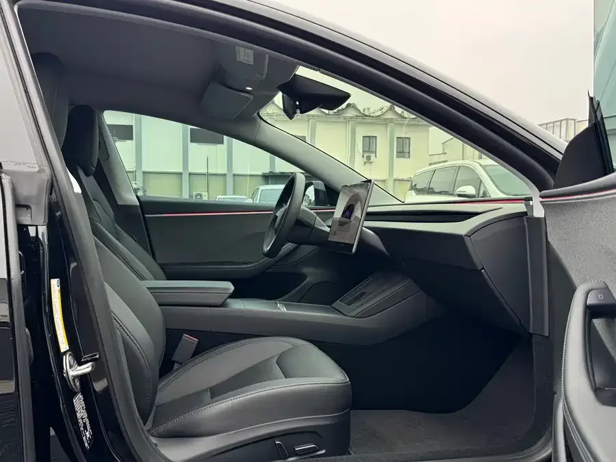 Tesla Model 3 Model 3 2023 rear-wheel drive version 2023 — миниатюра 5