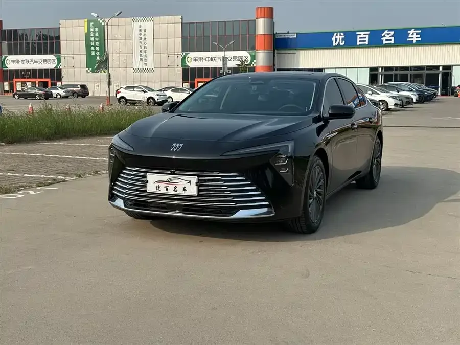 Buick LaCrosse 2025