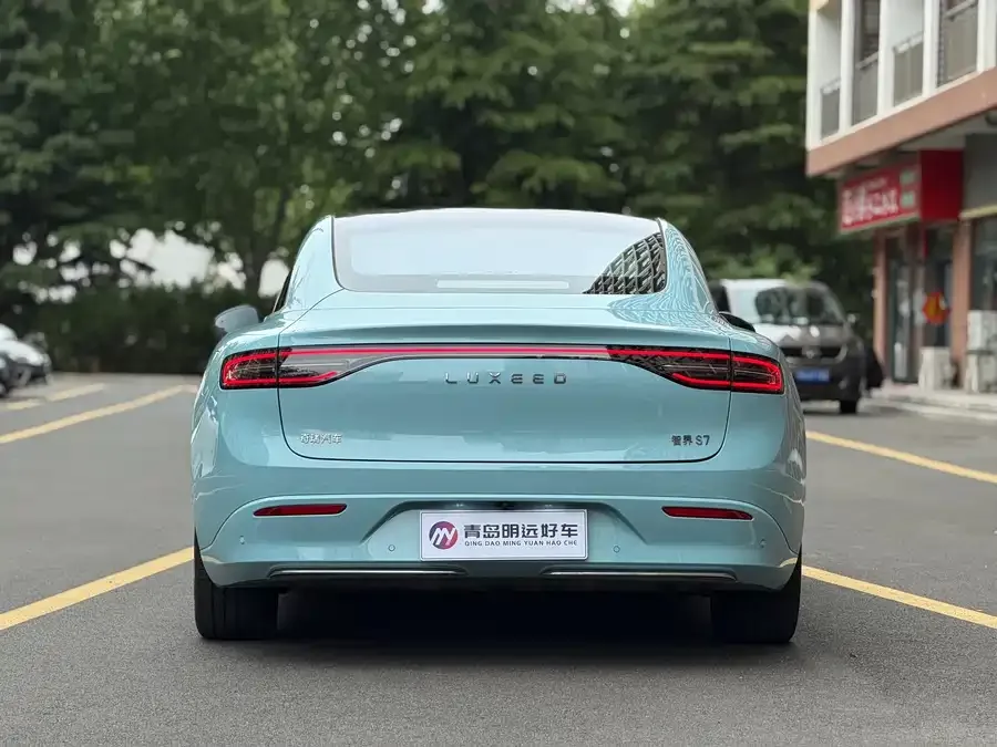 Smart world S7 Zhijie S7 2025 705km Pro 2025 — миниатюра 2