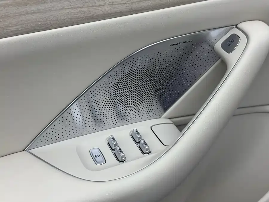 Smart world S7 Zhijie S7 2025 785km Ultra 2024 — миниатюра 3