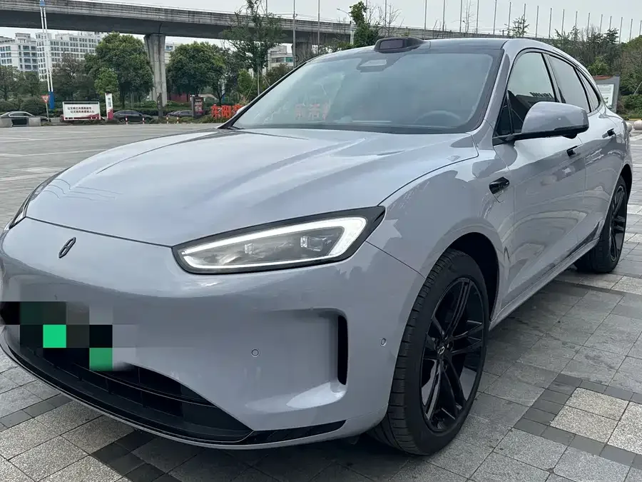 AITO M5 M5 2025 Extended Range Ultra 4WD Edition 2025 — фото 1, купить с доставкой в Москву
