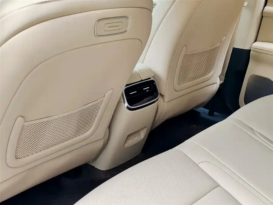 AITO M5 M5 2024 Extended Range Max Rear-wheel Drive Advanced Intelligent Driving Edition 2024 — миниатюра 3