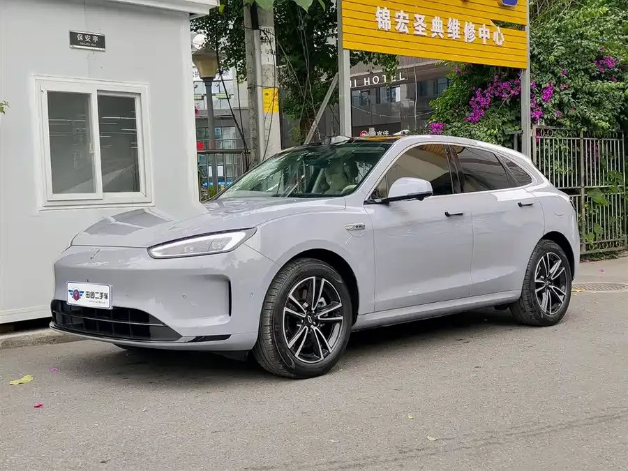 AITO M5 M5 2024 Extended Range Max Rear-wheel Drive Advanced Intelligent Driving Edition 2024 — фото 1, купить с доставкой в Москву