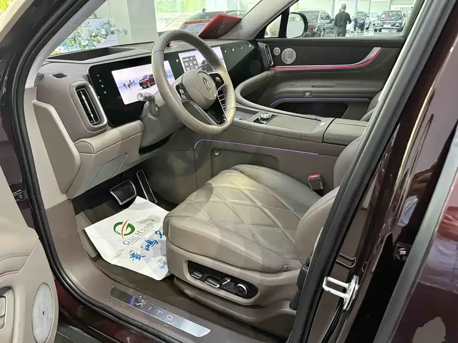 AITO M9 Wenjie M9 2025 Extended Range Max Edition 52kWh 6-Seater (192-line LiDAR) 2025 — миниатюра 2