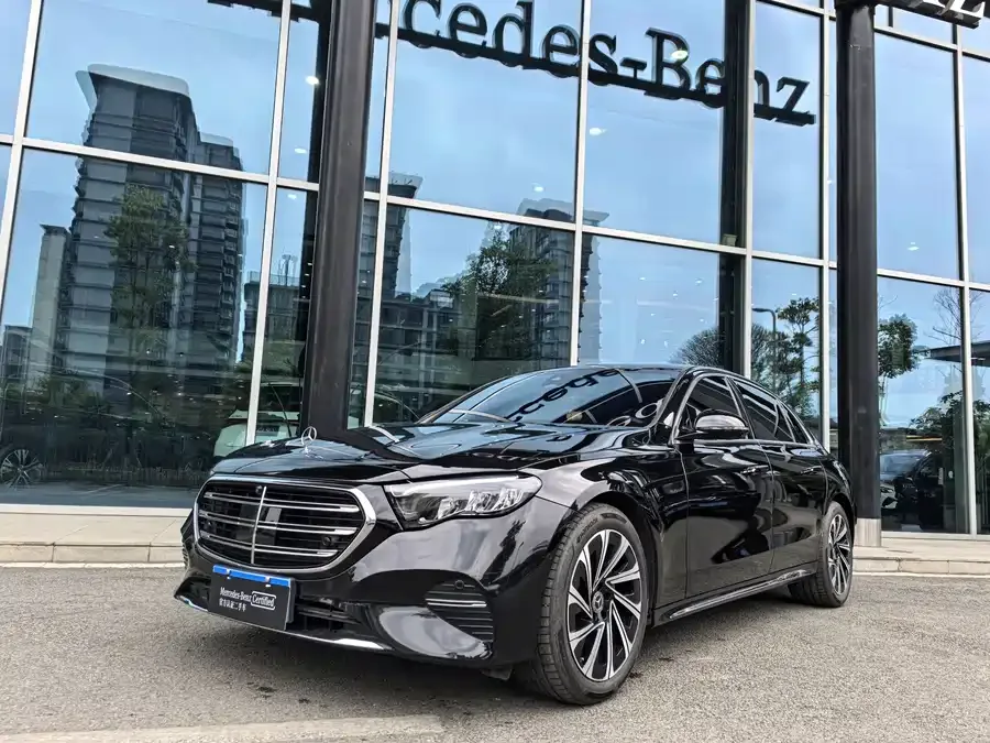 Mercedes-Benz E-Class 2024