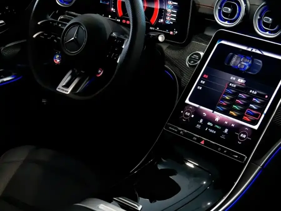 Mercedes-Benz C-Class AMG 2025 Mercedes-Benz C-Class AMG C 43 4MATIC 2025 — миниатюра 5