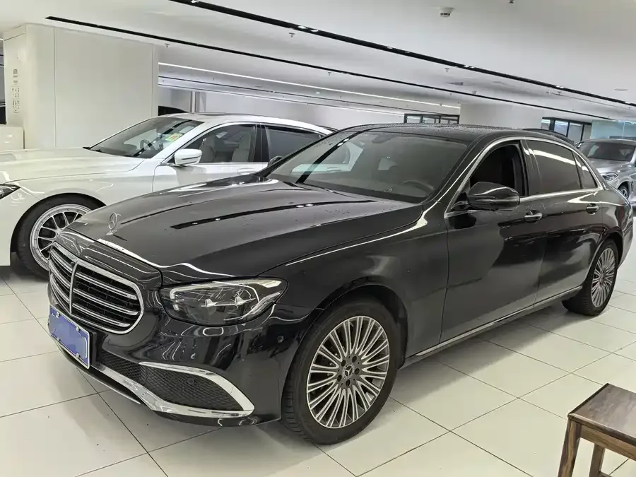 Mercedes-Benz E-Class 2022