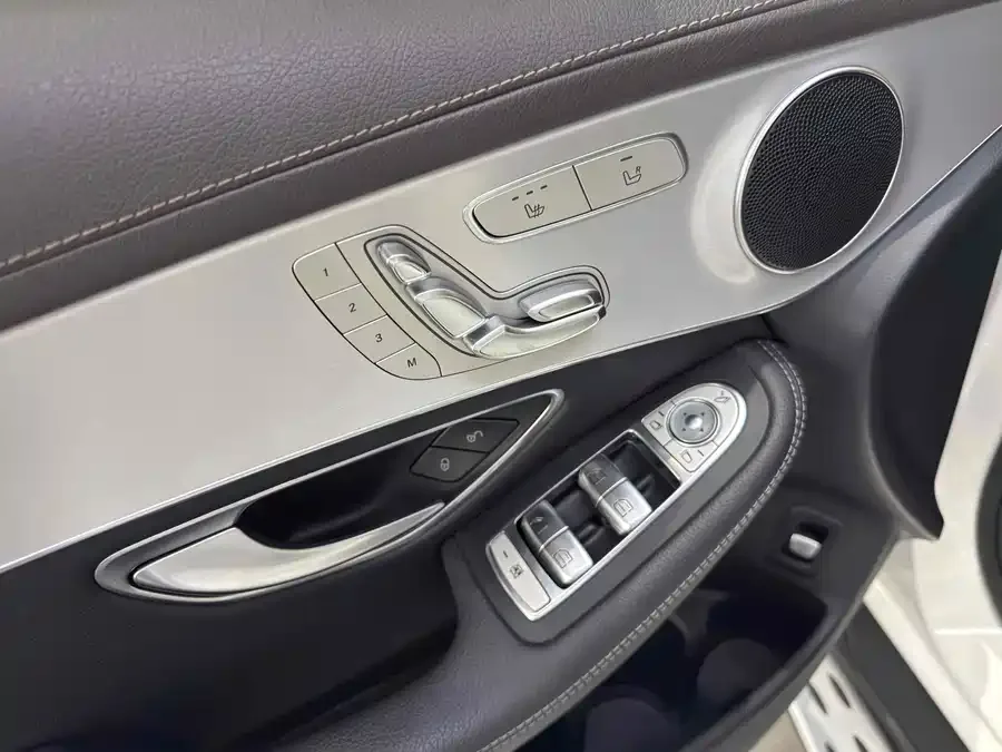 Mercedes-Benz GLC-Class Mercedes-Benz GLC 2022 Model 2 GLC 260 L 4MATIC Dynamic Edition 2022 — миниатюра 4
