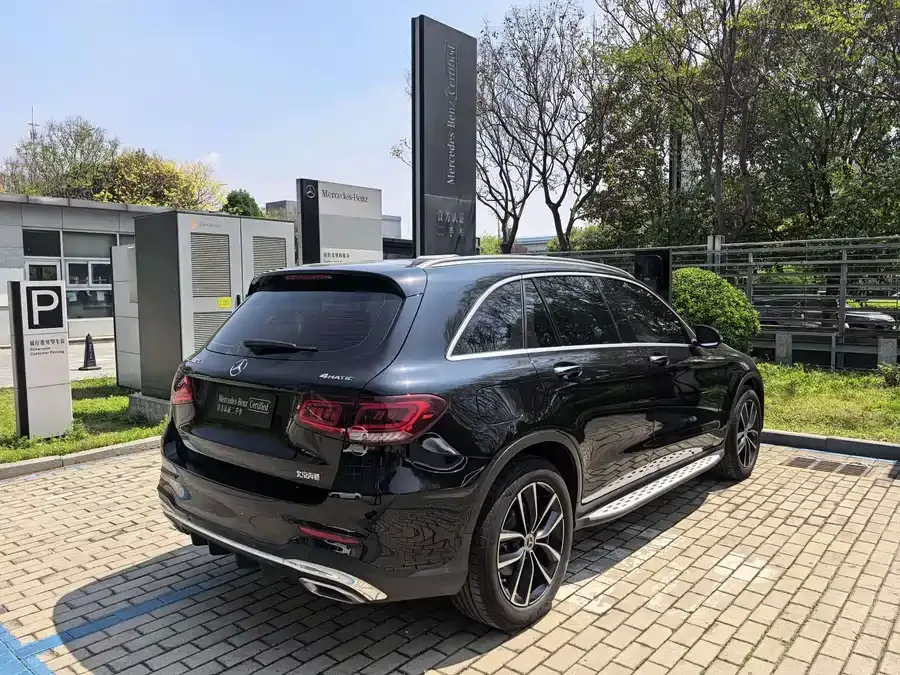 Mercedes-Benz GLC-Class Mercedes-Benz GLC 2022 Model 2 GLC 260 L 4MATIC Luxury Edition 2022 — миниатюра 3
