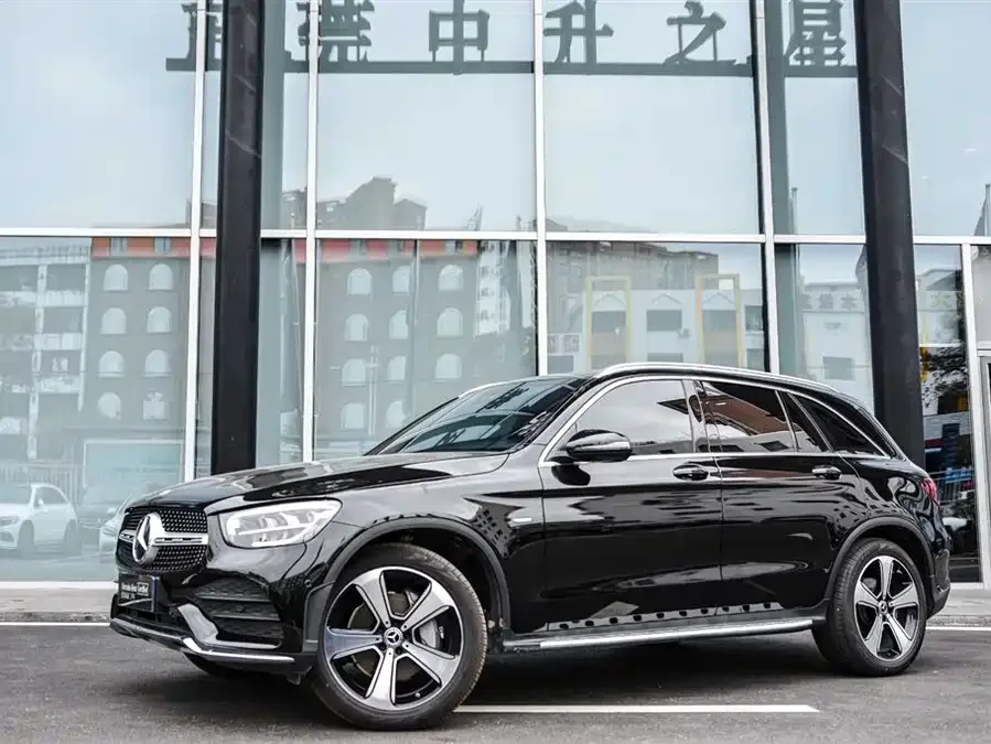 Mercedes-Benz GLC-Class 2023