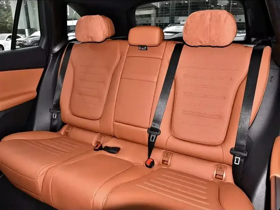 Mercedes-Benz GLC-Class Mercedes-Benz GLC 2023 GLC 300 L 4MATIC luxury 7-seater 2023 — миниатюра 4