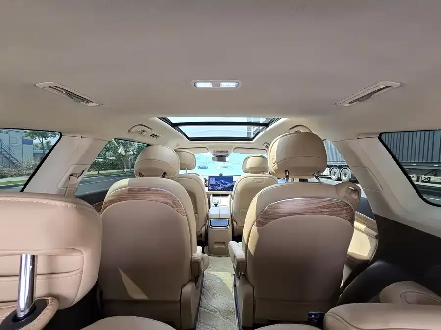 AITO M7 Wenjie M7 2024 1.5T Intelligent Driving Rear-wheel Drive Ultra Edition 6 Seaters 2024 — миниатюра 2