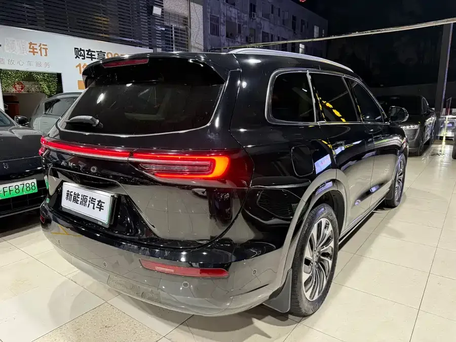 AITO M7 QM7 2022 1.5T 4WD Luxury Edition 2022 — миниатюра 2