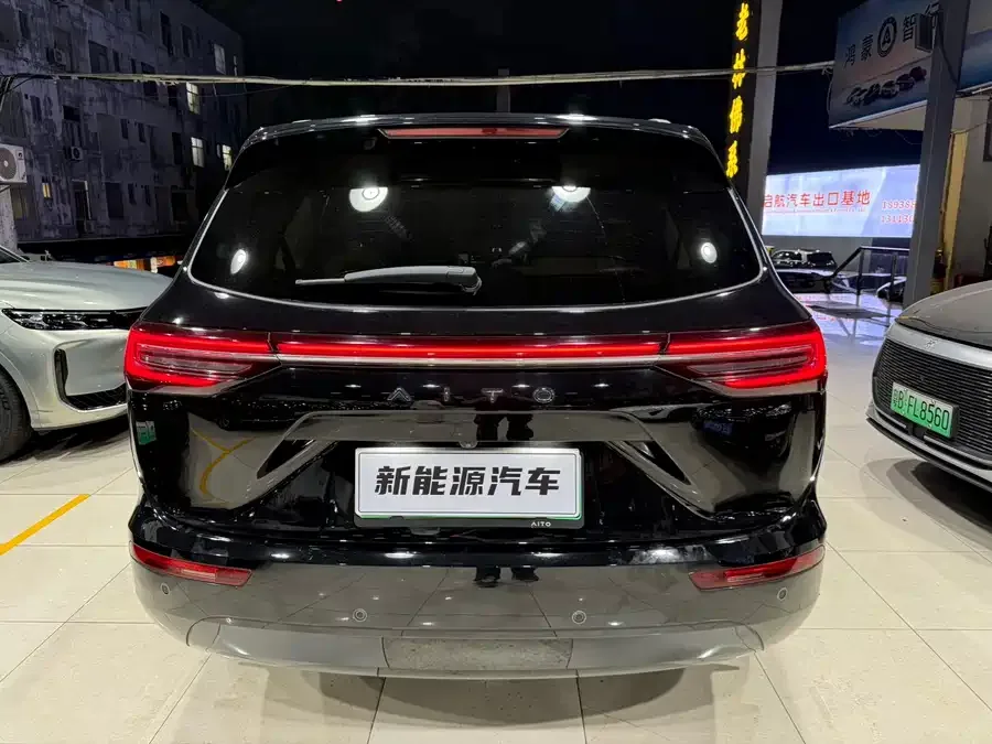 AITO M7 QM7 2022 1.5T 4WD Luxury Edition 2022 — миниатюра 4