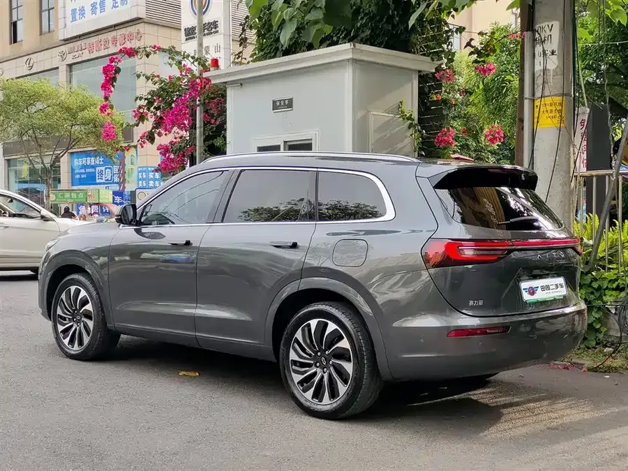 AITO M7 QM7 2022 1.5T 4WD Luxury Edition 2023 — миниатюра 4