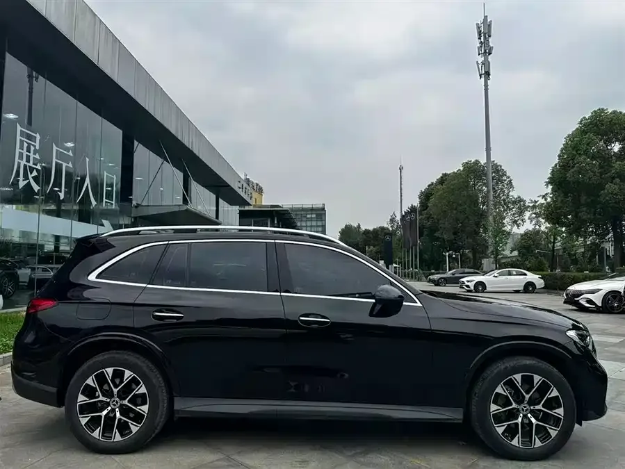 Mercedes-Benz GLC-Class Mercedes-Benz GLC 2023 GLC 260 L 4MATIC dynamic 5-seater 2023 — миниатюра 2