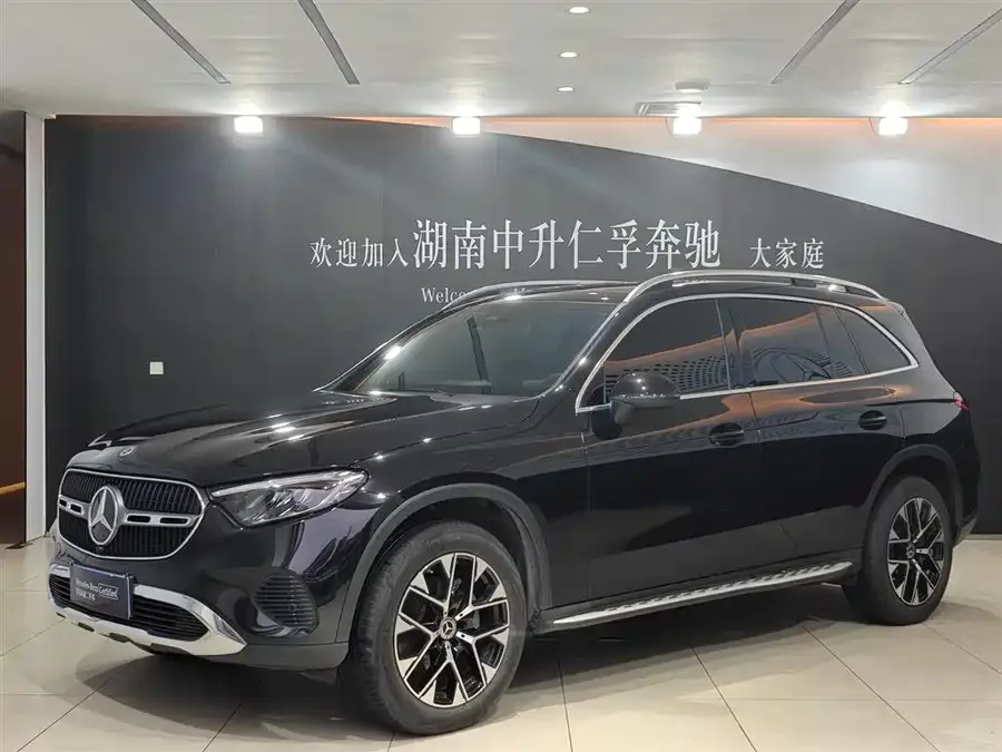Mercedes-Benz GLC-Class 2023