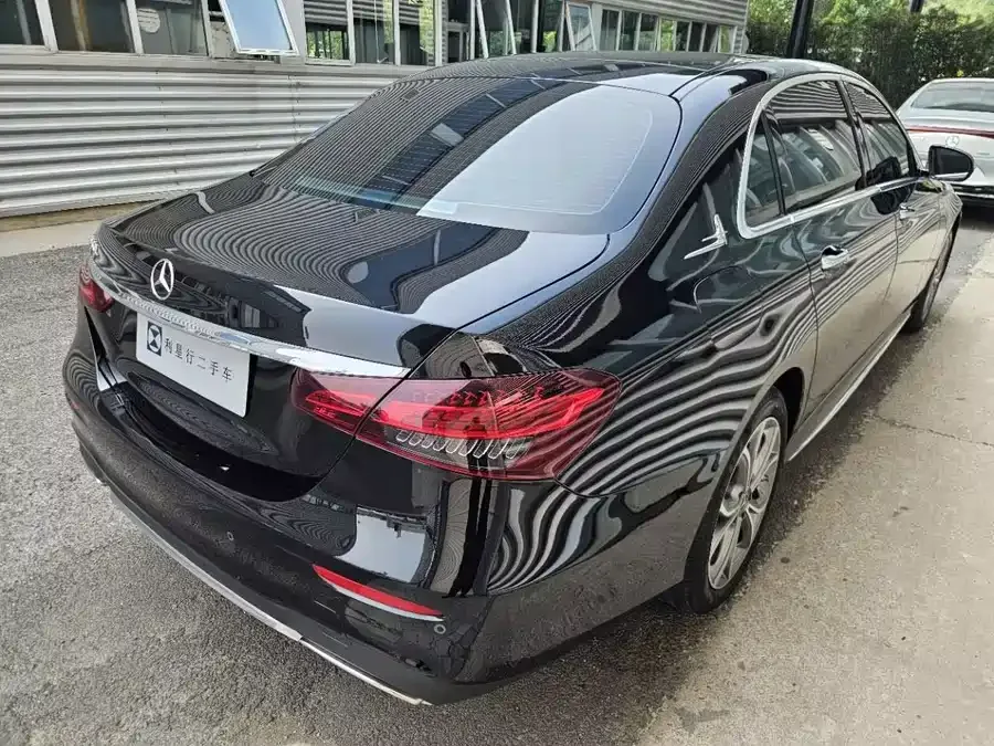 Mercedes-Benz E-Class Mercedes-Benz E-Class 2023 E 300 L Sports Fashion Edition 2023 — миниатюра 2