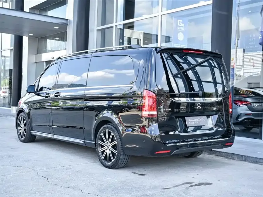 Mercedes-Benz Class V Mercedes-Benz V-Class 2022 V 260 L Long Wheelbase Luxury Edition 2023 — миниатюра 2