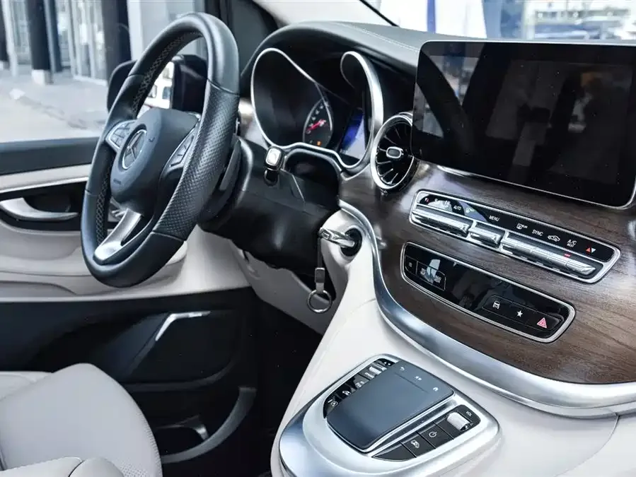 Mercedes-Benz Class V Mercedes-Benz V-Class 2022 V 260 L Long Wheelbase Luxury Edition 2023 — миниатюра 5